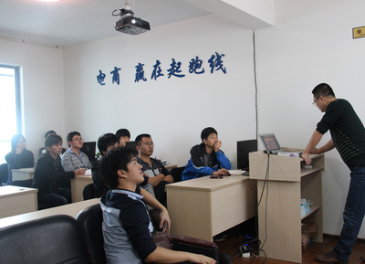 福州網絡推廣技能培訓 手把手教學，一對一服務，實現就業無憂